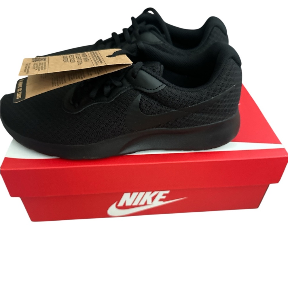 Nike Women’s Black Running Shoes